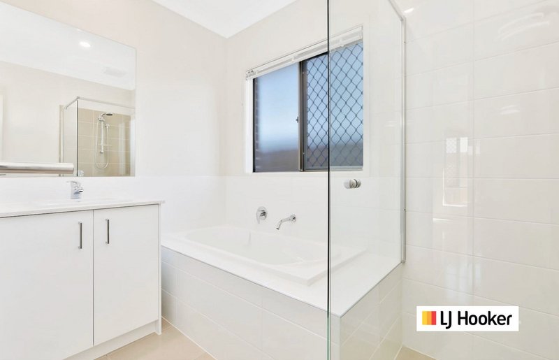 Photo - 102 Mcculloch Street, Riverstone NSW 2765 - Image 3