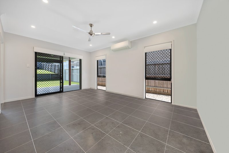 Photo - 102 Miles Street, Bald Hills QLD 4036 - Image 2