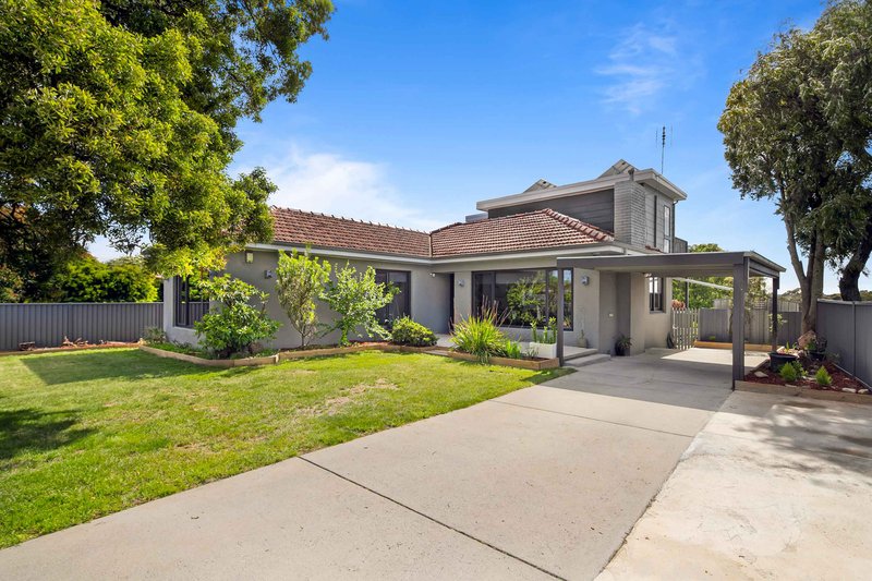 Photo - 102 Moola Street, Ballarat North VIC 3350 - Image 2