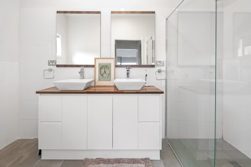 Photo - 102 Moola Street, Ballarat North VIC 3350 - Image 11