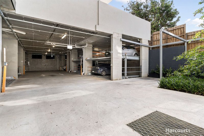 Photo - 102 Moreland Street, Footscray VIC 3011 - Image 2