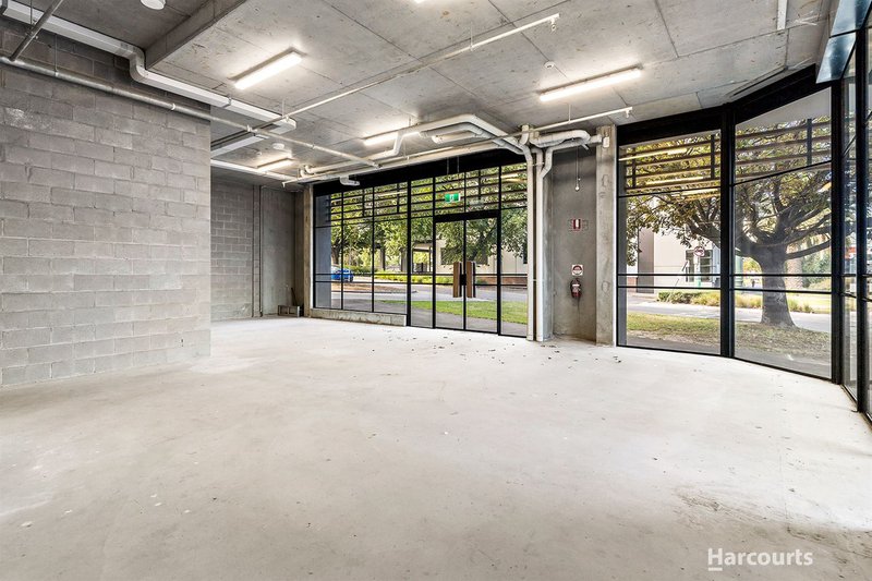 Photo - 102 Moreland Street, Footscray VIC 3011 - Image 3