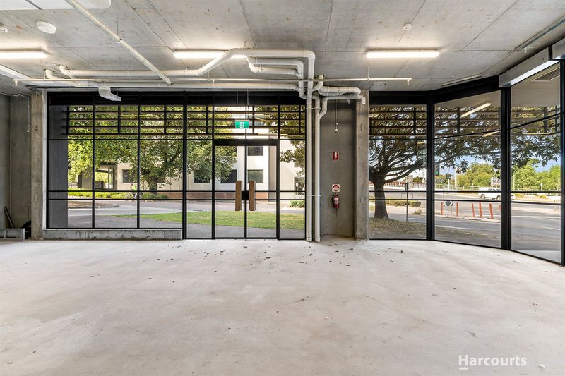 Photo - 102 Moreland Street, Footscray VIC 3011 - Image 7