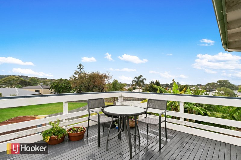 Photo - 102 Myer Street, Lakes Entrance VIC 3909 - Image 14