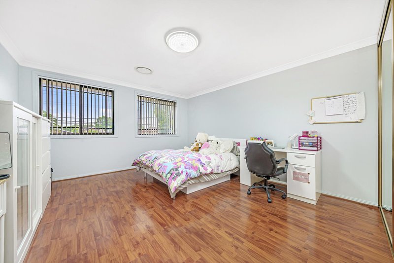 Photo - 102 Neville Street, Smithfield NSW 2164 - Image 6