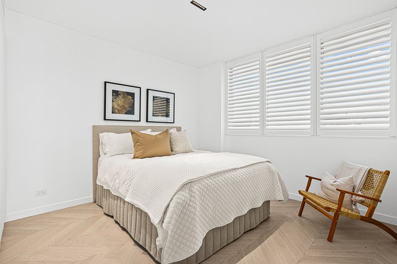 Photo - 10/2 Parkside Avenue, Wollongong NSW 2500 - Image 11