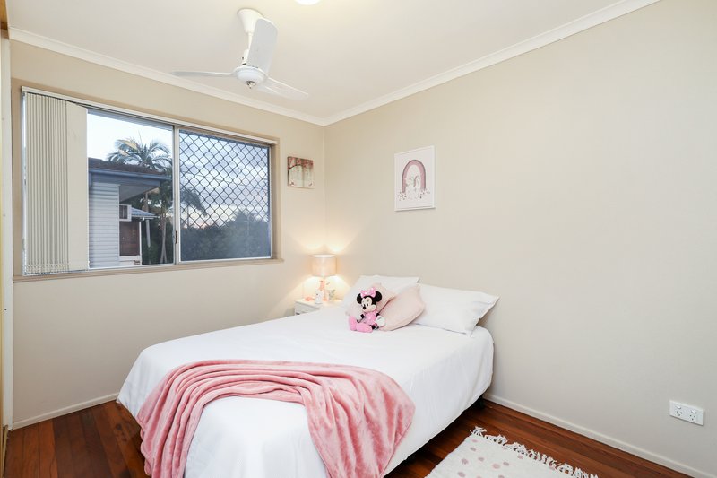 Photo - 102 Patricks Road, Arana Hills QLD 4054 - Image 16