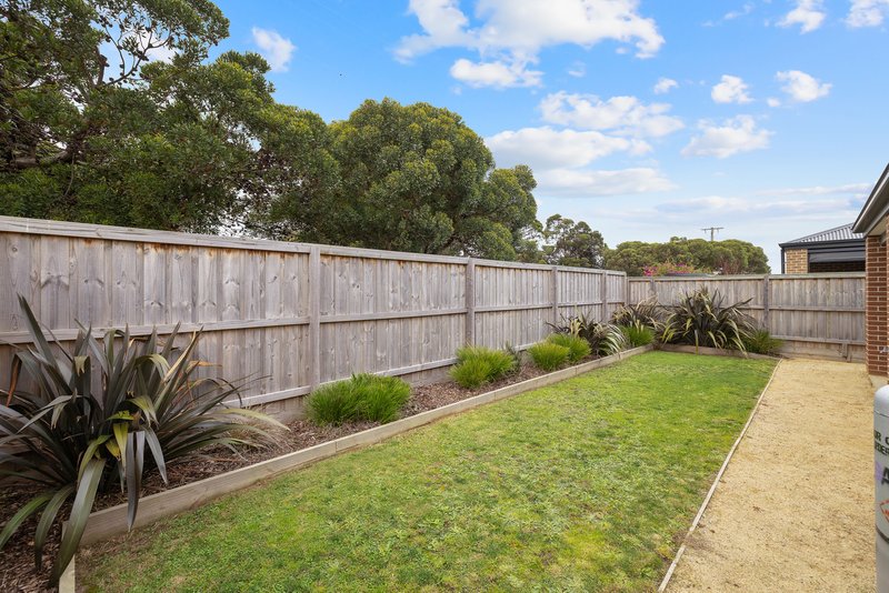 Photo - 102 Pembrey Loop, Cowes VIC 3922 - Image 14