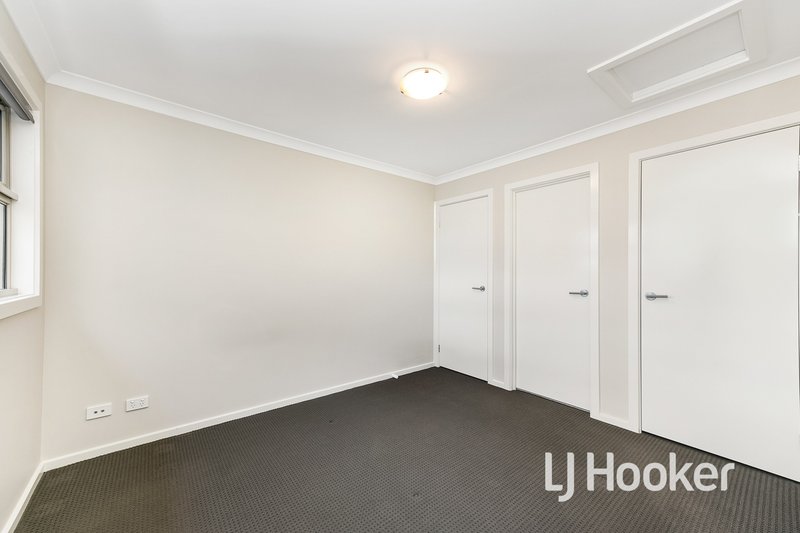 Photo - 102 Player Drive, Narre Warren VIC 3805 - Image 10