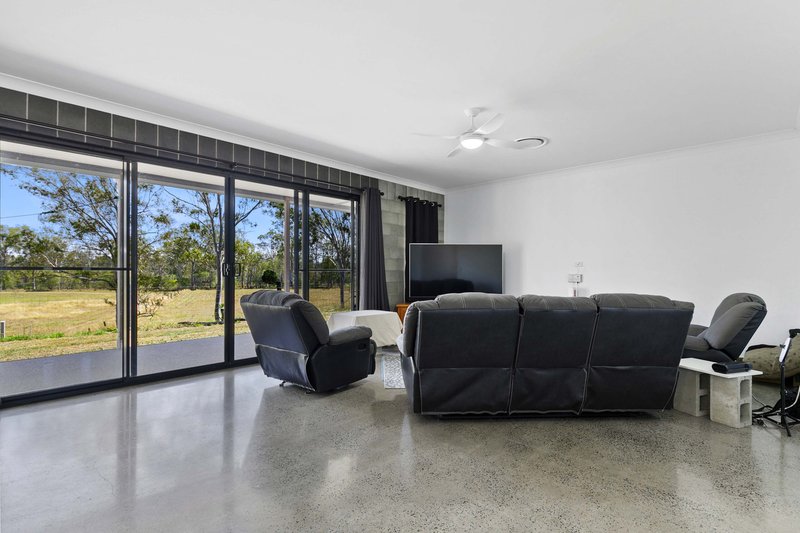 Photo - 102 River Road, Buxton QLD 4660 - Image 13