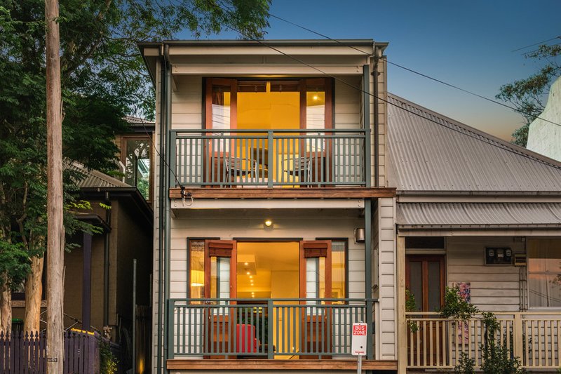 Photo - 102 Rowntree Street, Birchgrove NSW 2041 - Image 1