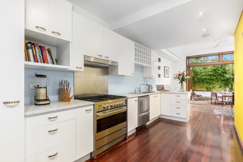 Photo - 102 Rowntree Street, Birchgrove NSW 2041 - Image 4