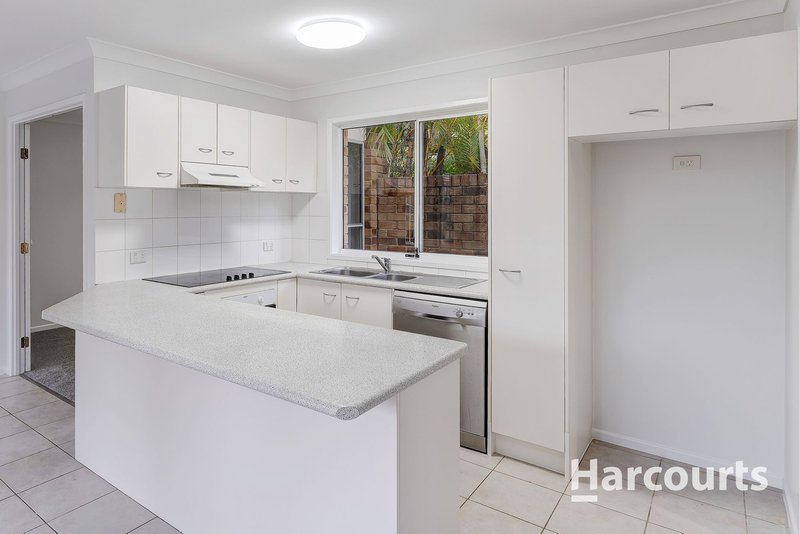 Photo - 102 Ryhill Road, Sunnybank Hills QLD 4109 - Image 4