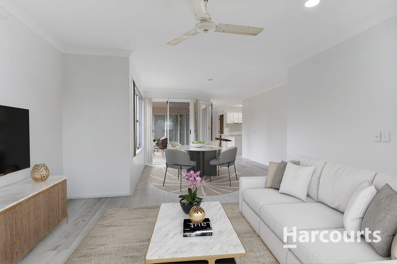 Photo - 102 Ryhill Road, Sunnybank Hills QLD 4109 - Image 6