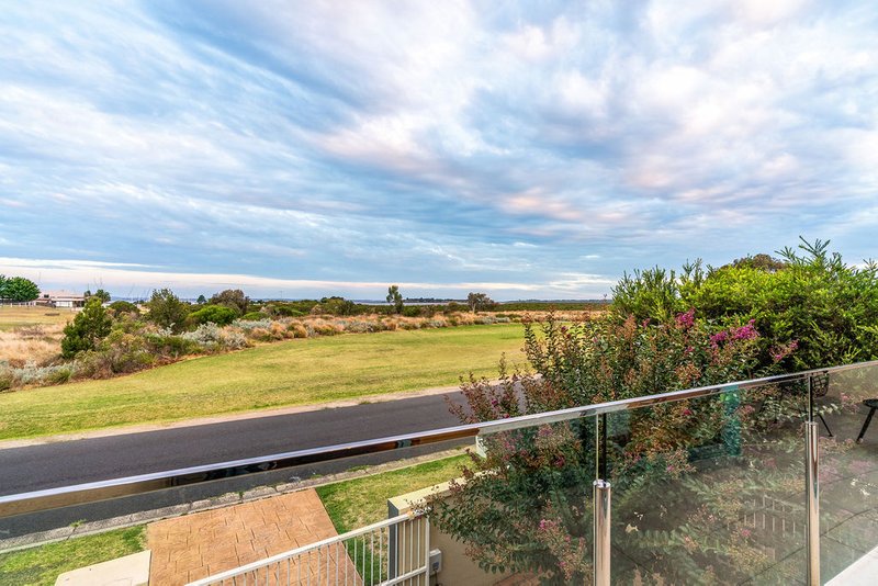 Photo - 10/2 Skinner Street, Hastings VIC 3915 - Image 8