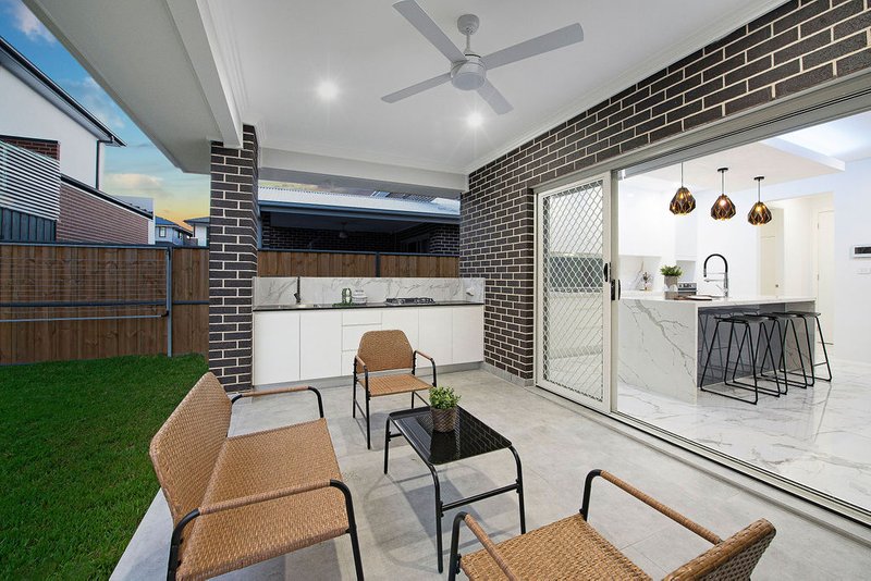 Photo - 102 Sundew Parade, Marsden Park NSW 2765 - Image 13