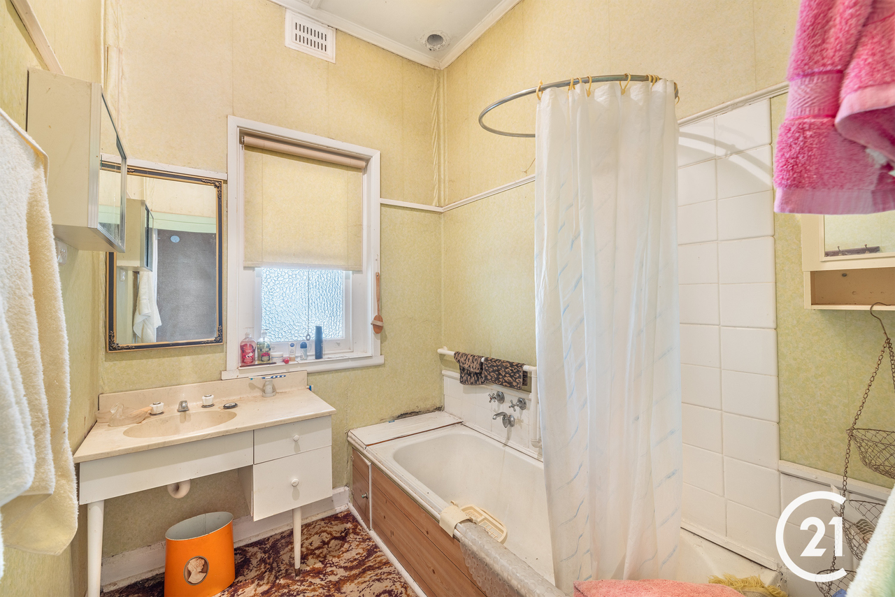 102 Sutton Street, Echuca, VIC 3564 - Image 6