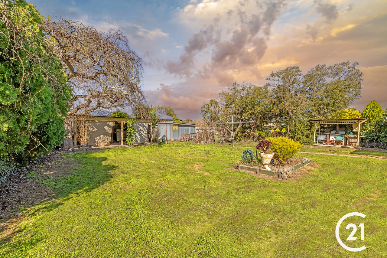 2-bedroom house at 102 Sutton Street, Echuca, VIC 3564, Campaspe, Victoria