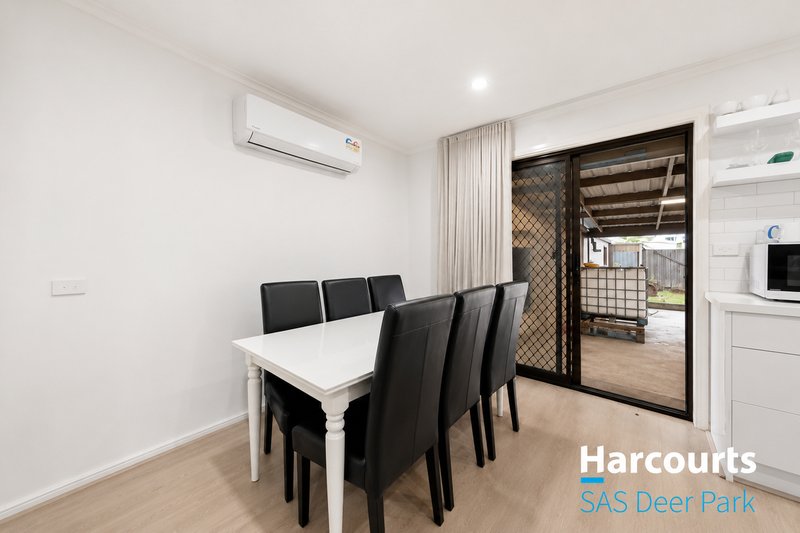 Photo - 102 Tamar Drive, Deer Park VIC 3023 - Image 6