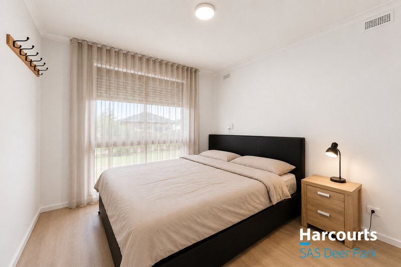 Photo - 102 Tamar Drive, Deer Park VIC 3023 - Image 10