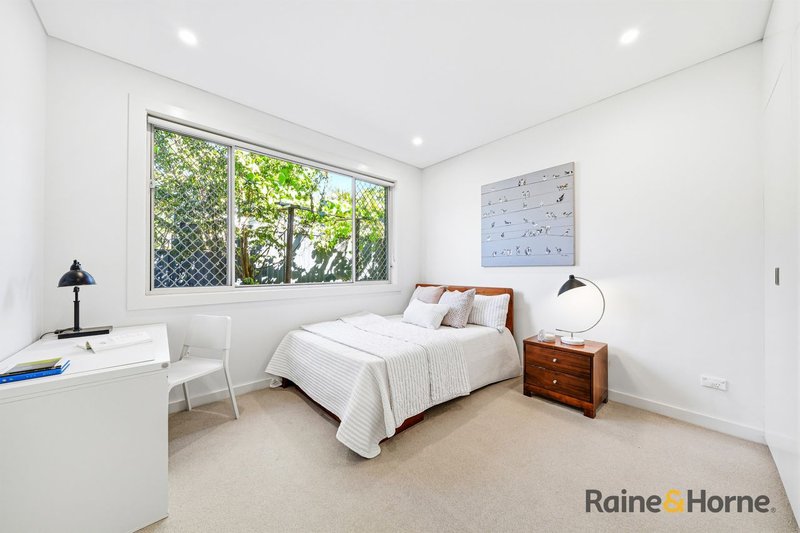 Photo - 10/2 Tintern Ave , Carlingford NSW 2118 - Image 18