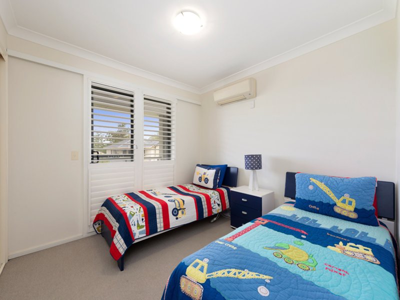 Photo - 102 Tristania Way, Mount Gravatt East QLD 4122 - Image 9