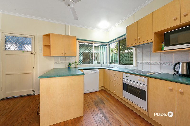 Photo - 102 Vale Street, Moorooka QLD 4105 - Image 4