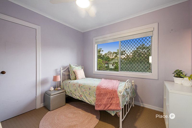 Photo - 102 Vale Street, Moorooka QLD 4105 - Image 9