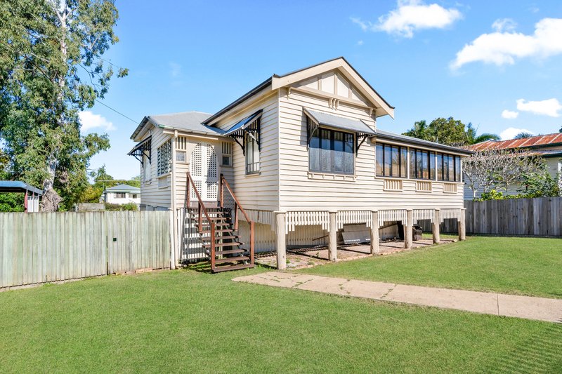 Photo - 102 Walker Street, Maryborough QLD 4650 - Image 2