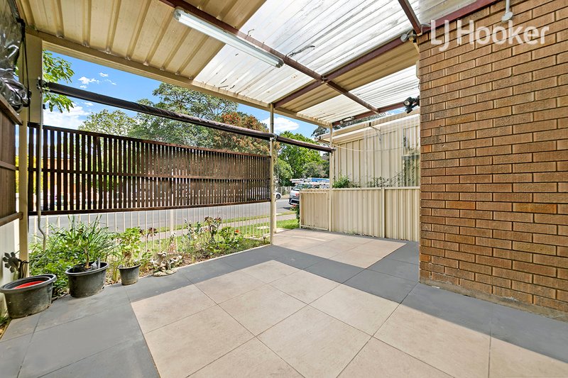 Photo - 10/2 Waterside Crescent, Carramar NSW 2163 - Image 8