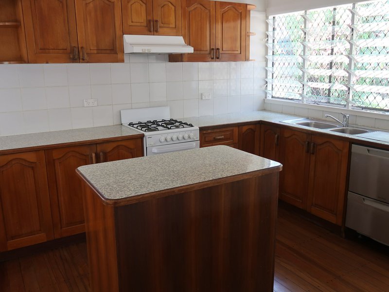 Photo - 102 Woodward Street, Edge Hill QLD 4870 - Image 2