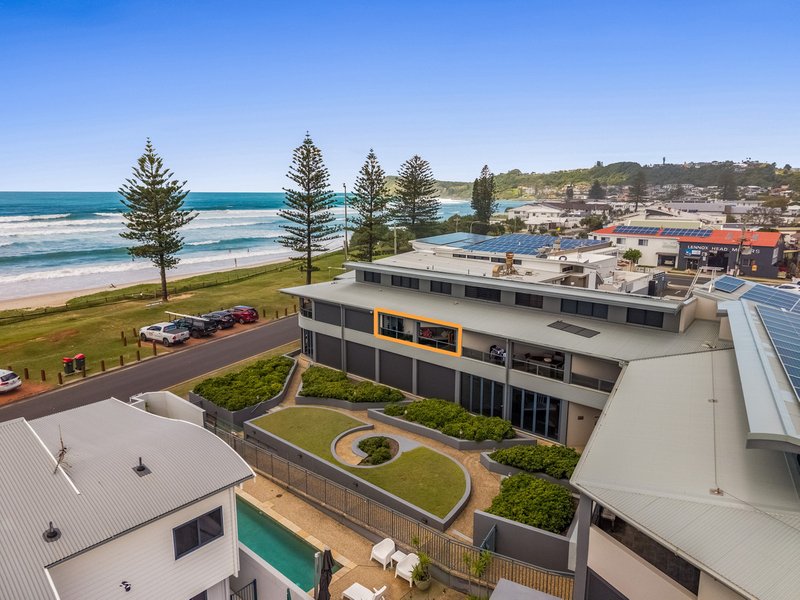 Photo - 10/20-21 Pacific Parade, Lennox Head NSW 2478 - Image 2