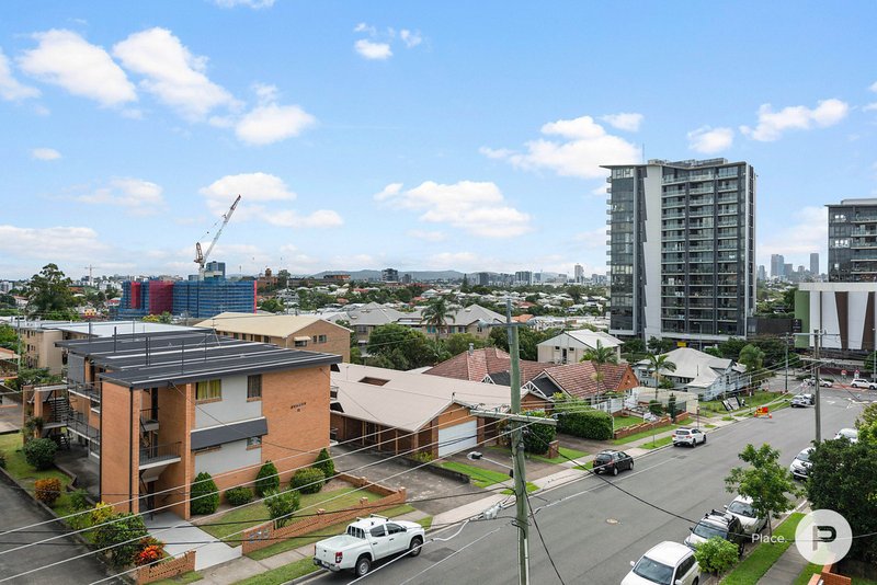 Photo - 10/20 Amelia Street, Coorparoo QLD 4151 - Image 8