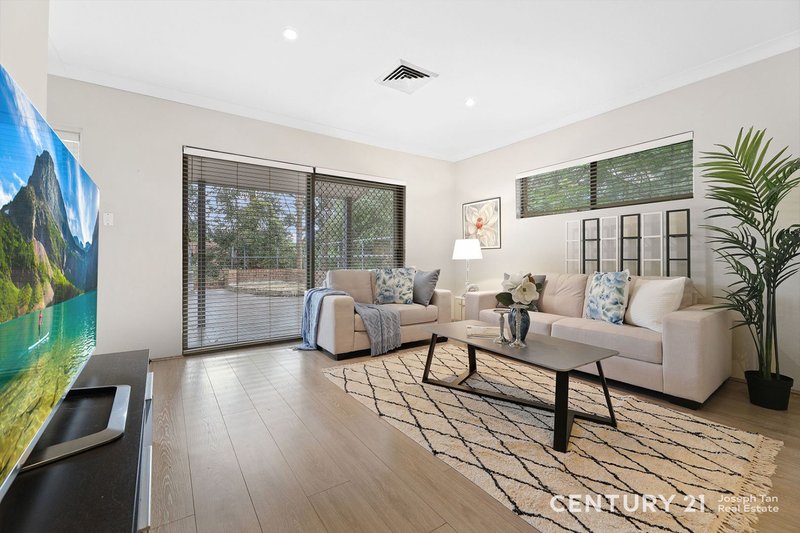 Photo - 10/20 Pennant Street, Castle Hill NSW 2154 - Image 1