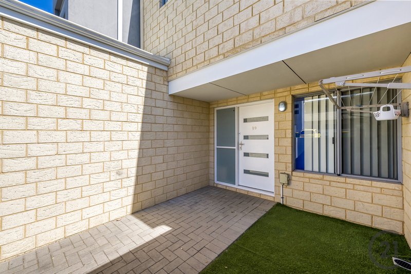 Photo - 10/20 Service Street, Mandurah WA 6210 - Image 3