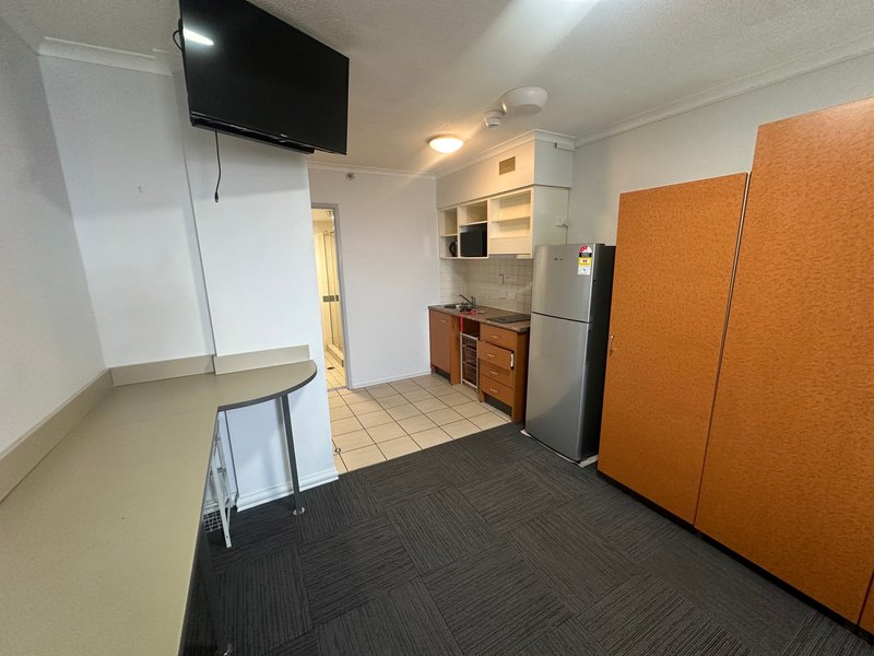 Photo - 1020/188 Shafston Avenue, Kangaroo Point QLD 4169 - Image 3