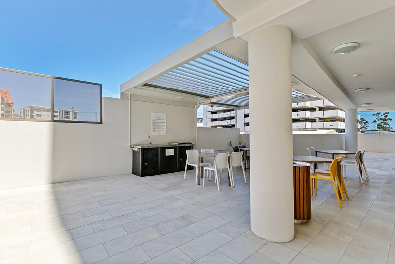 Photo - 10203/96 Memorial Avenue, Maroochydore QLD 4558 - Image 21