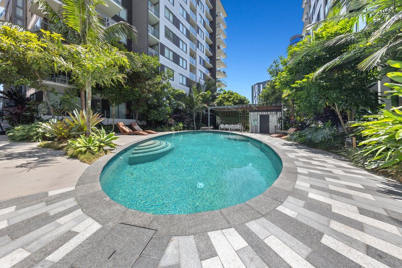 Photo - 10208/16 Edmondstone Street, South Brisbane QLD 4101 - Image 13