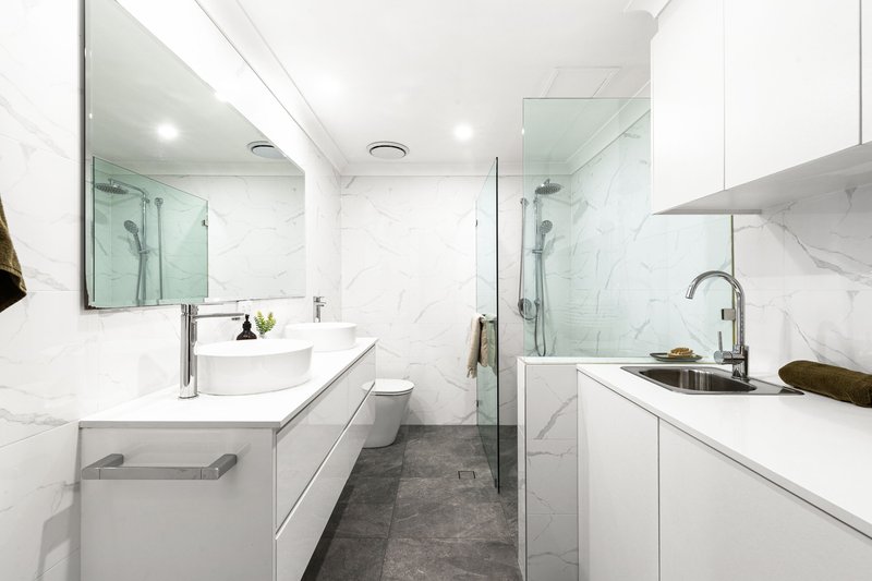 Photo - 102/1-13 Garners Avenue, Marrickville NSW 2204 - Image 8