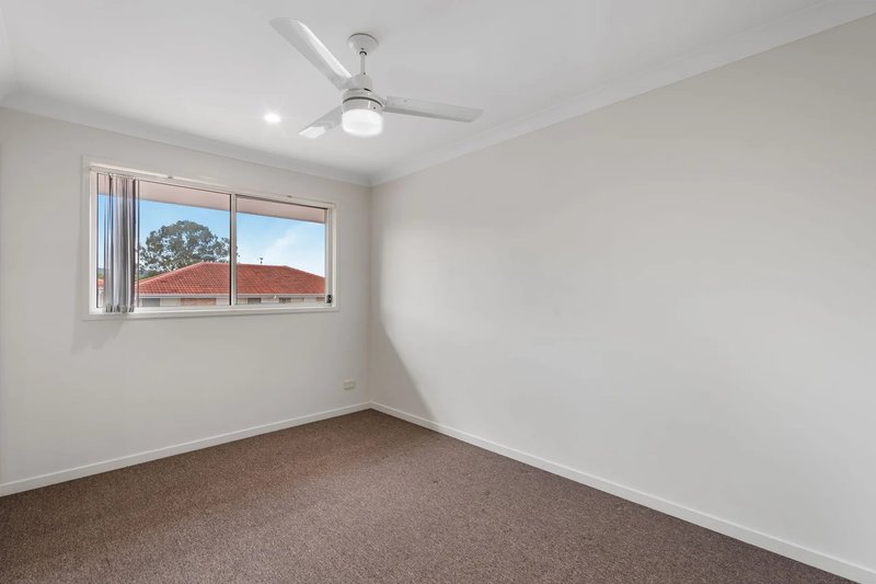 Photo - 10/21 Albert Street, Eagleby QLD 4207 - Image 2