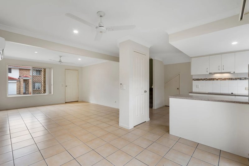 Photo - 10/21 Albert Street, Eagleby QLD 4207 - Image 3