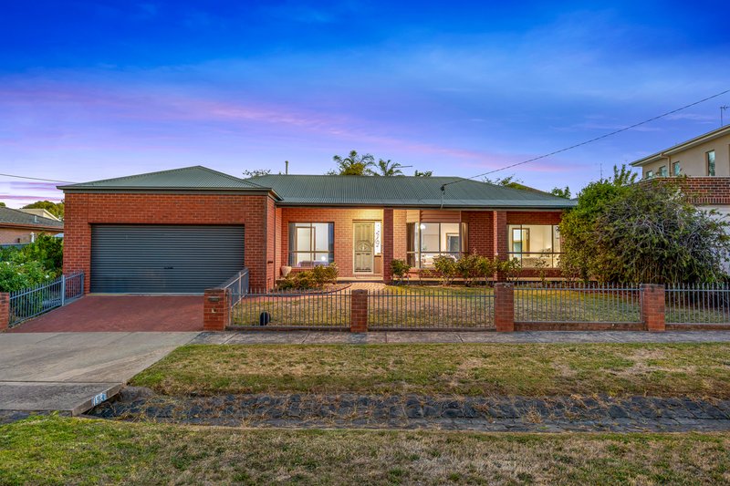 1021 Gregory Street, Lake Wendouree VIC 3350