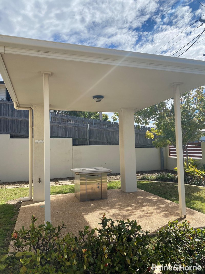 Photo - 10/21 Roberts Street, South Gladstone QLD 4680 - Image 2