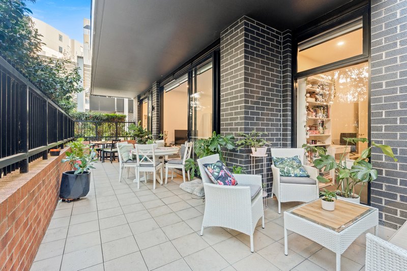 Photo - 102/101C Lord Sheffield Circuit, Penrith NSW 2750 - Image 2