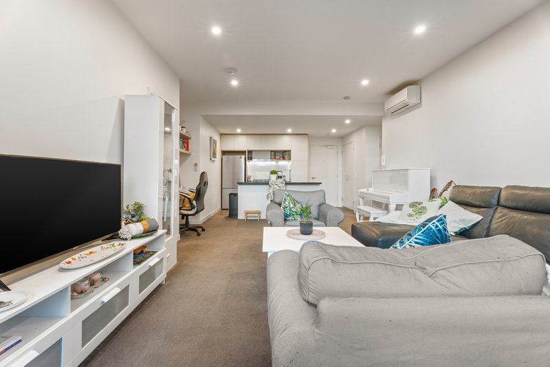 Photo - 102/101C Lord Sheffield Circuit, Penrith NSW 2750 - Image 3