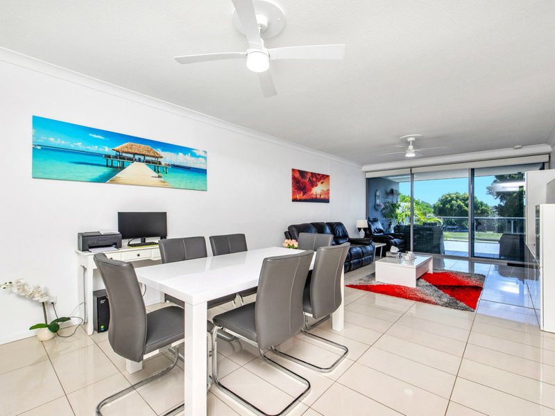 Photo - 102/11 Compass Drive, Biggera Waters QLD 4216 - Image 2