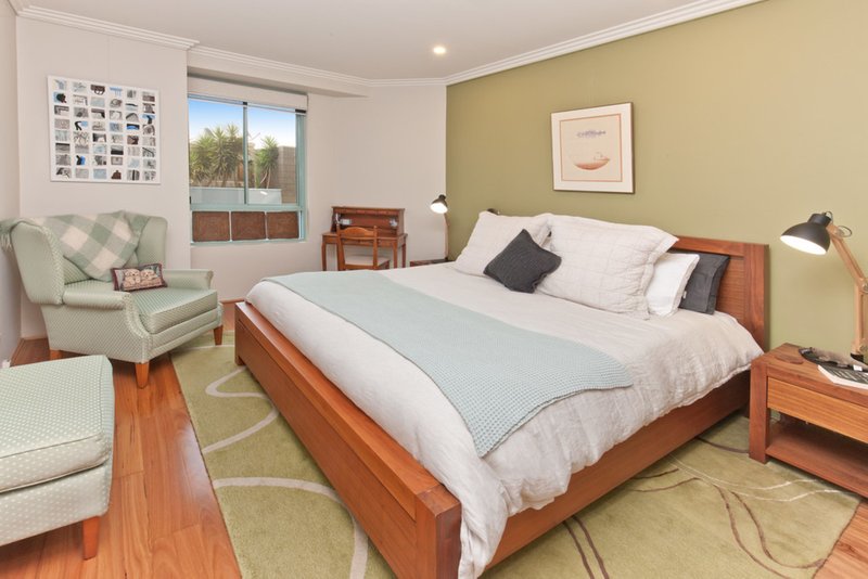 Photo - 102/110 Alfred Street, Milsons Point NSW 2061 - Image 9