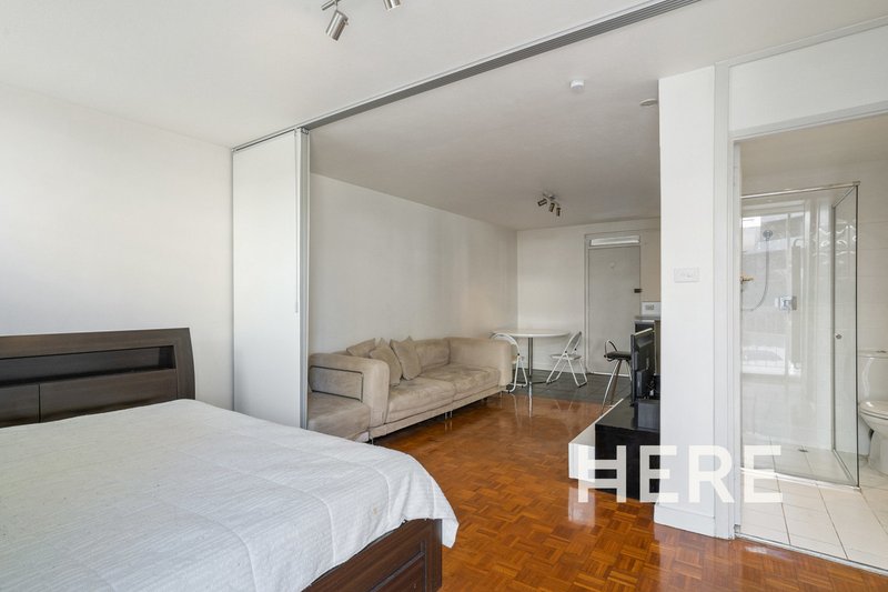 Photo - 102/130A Mounts Bay Road, Perth WA 6000 - Image 5