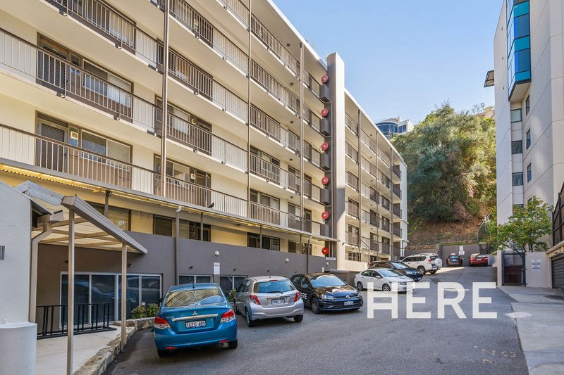 Photo - 102/130A Mounts Bay Road, Perth WA 6000 - Image 10