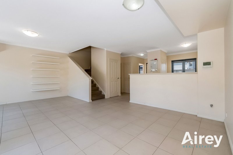 Photo - 10/216 Stirling Street, Perth WA 6000 - Image 3